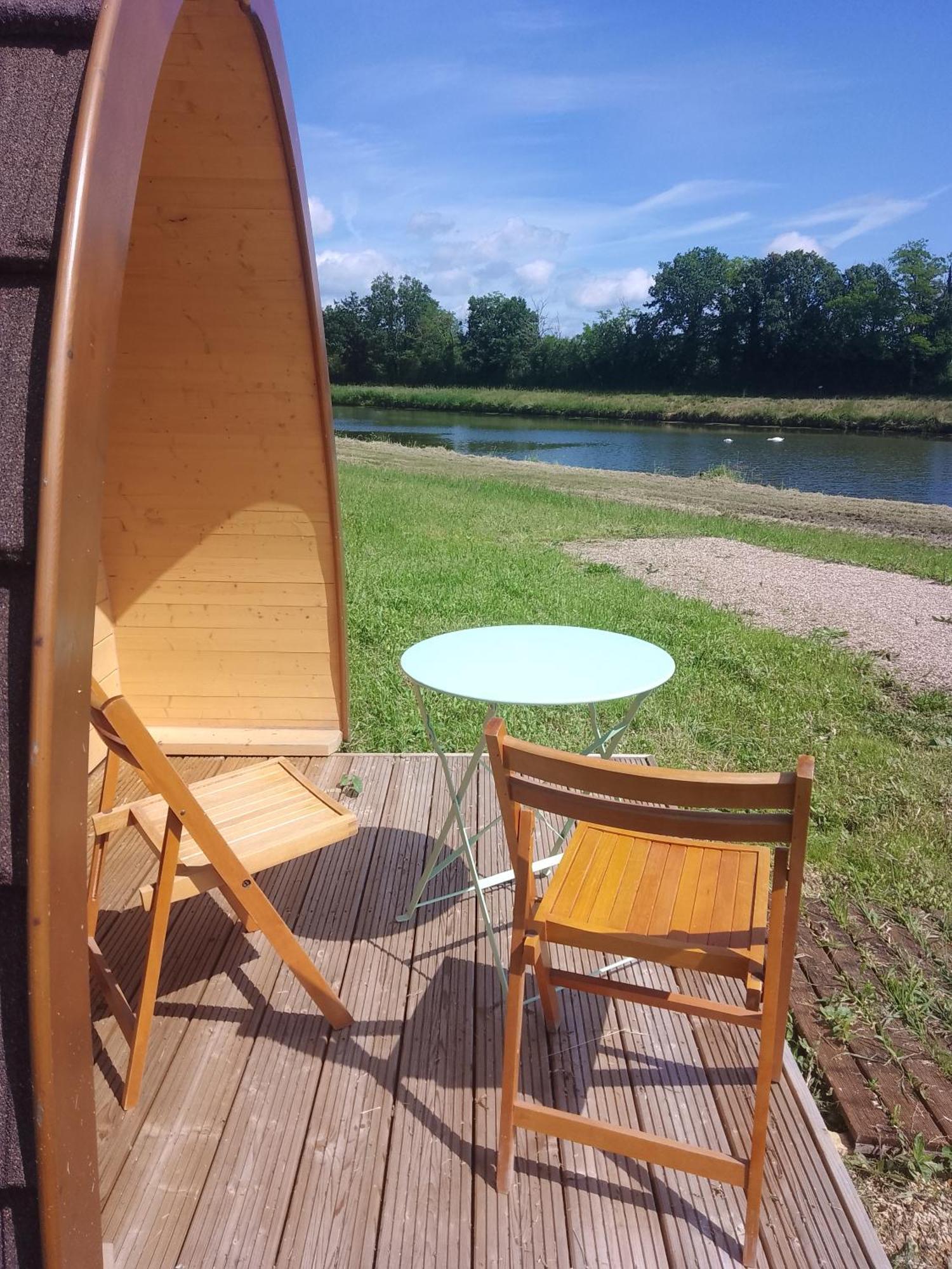 La Halte Du Canal Luthenay-Uxeloup Exterior photo