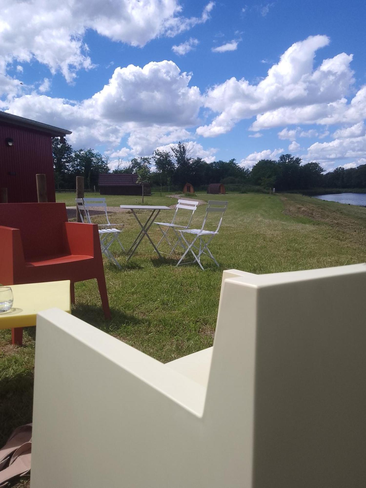 La Halte Du Canal Luthenay-Uxeloup Exterior photo